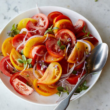 Online QUICK MEAL: Grilled Steak with Tomato Salad (ET)